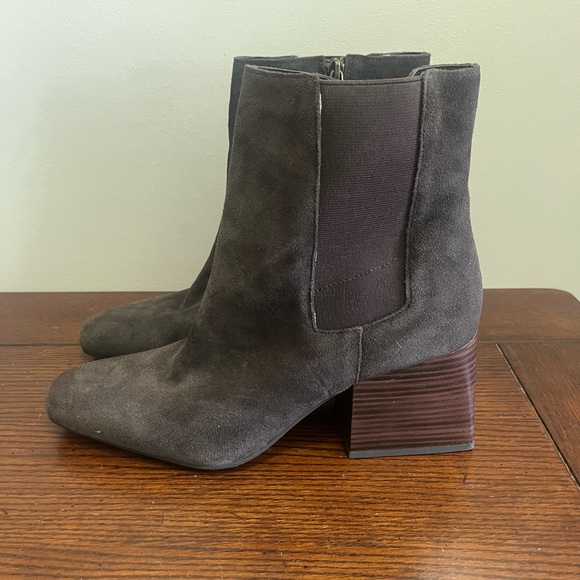 Blondo Selena Waterproof Suede Boots size 11 Brown‎ square toe - Picture 3 of 7